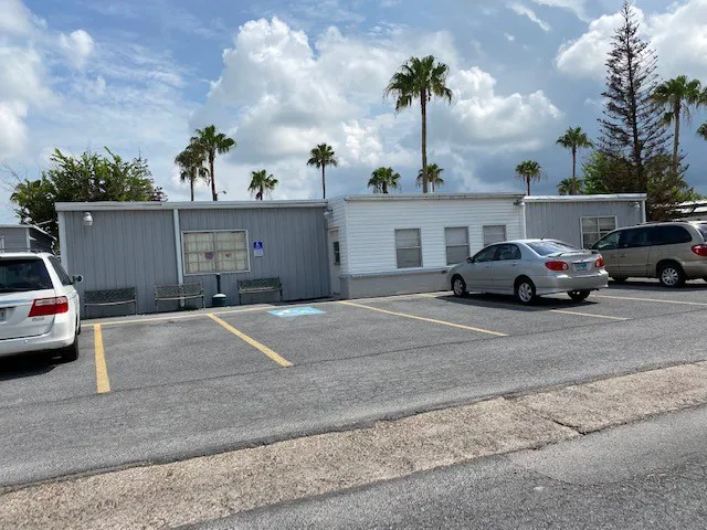 Gulf Breeze Manufactured Home Community Picture 7