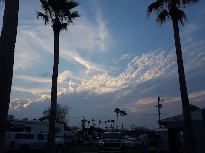 Four Seasons RV Resort | Brownsville Texas Picture 4