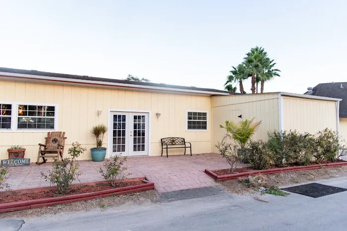 Breeze Lake Mobile Home and RV Campground Picture 1