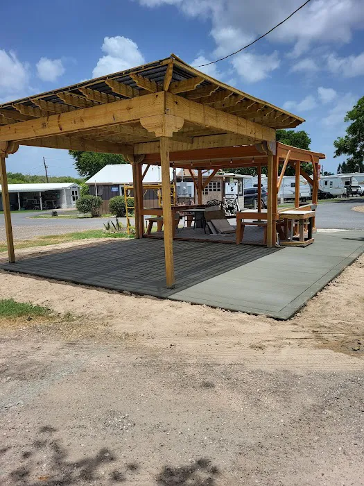 Rod N Reel RV Court Picture 4