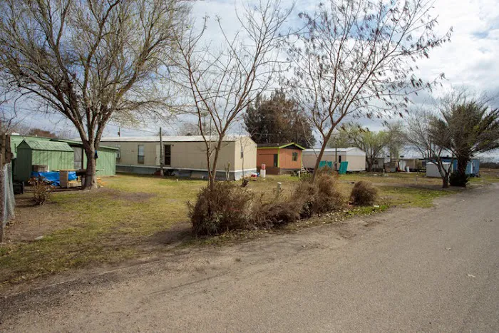 Valencia Village Picture 5