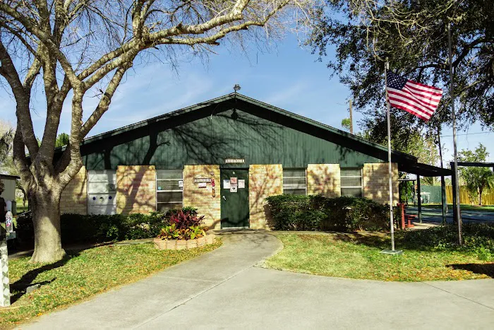 Pan American Mobile Home & RV Park Picture 6