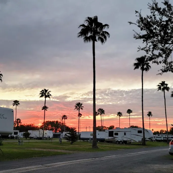 Pan American Mobile Home & RV Park Picture 10