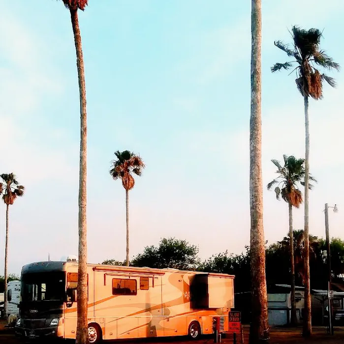 Pan American Mobile Home & RV Park Picture 9