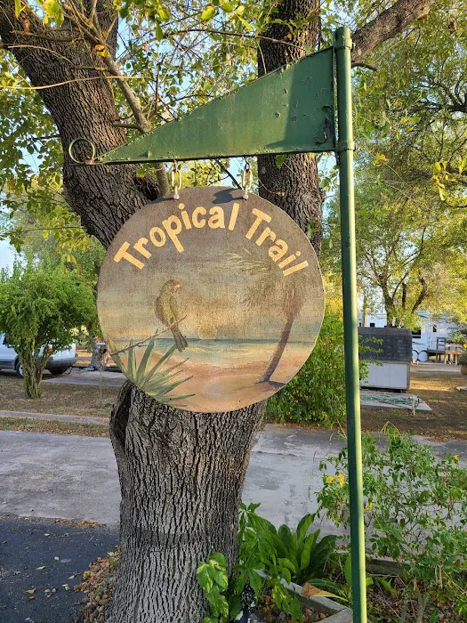 Tropical Trail Mobile Home-Rv Picture 5