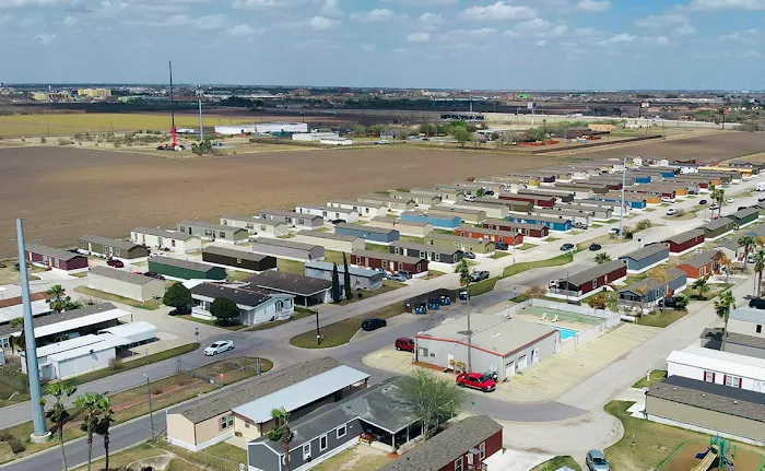 First Colony Picture 9