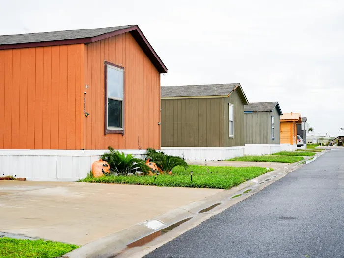 First Colony Picture 5