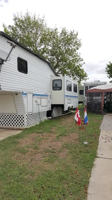 Eastgate Mobile Home & Rv Park Picture 10