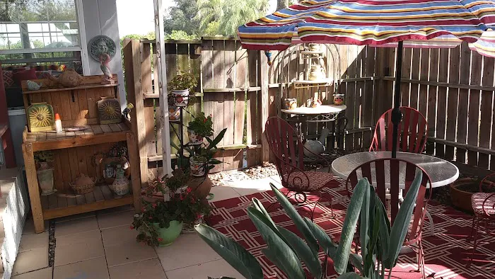 Dixieland Mobile Home & RV Pk Picture 4