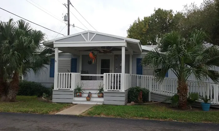 Dixieland Mobile Home & RV Pk Picture 8