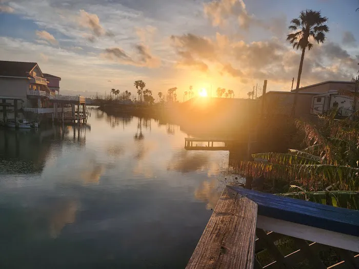 Tarpon RV Park & Marina Picture 4