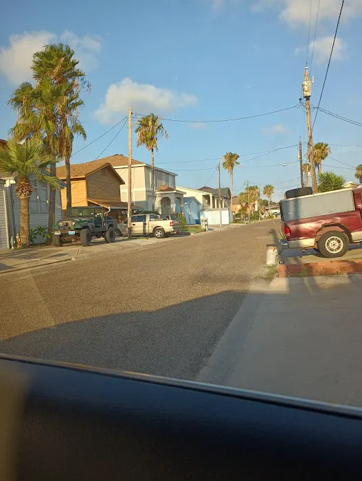 Sandpiper Trailer Park Picture 3