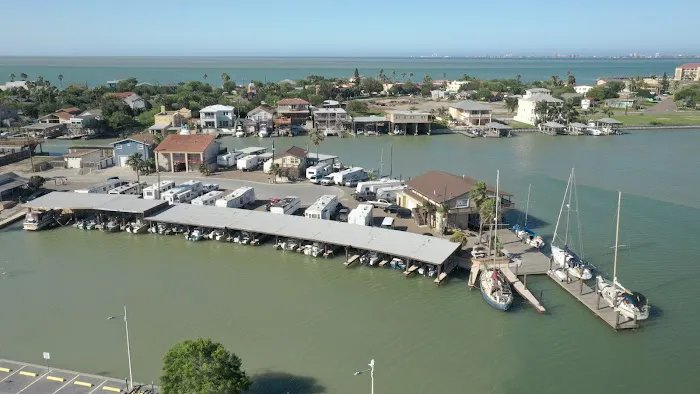 Pelican Point Marina Picture 5
