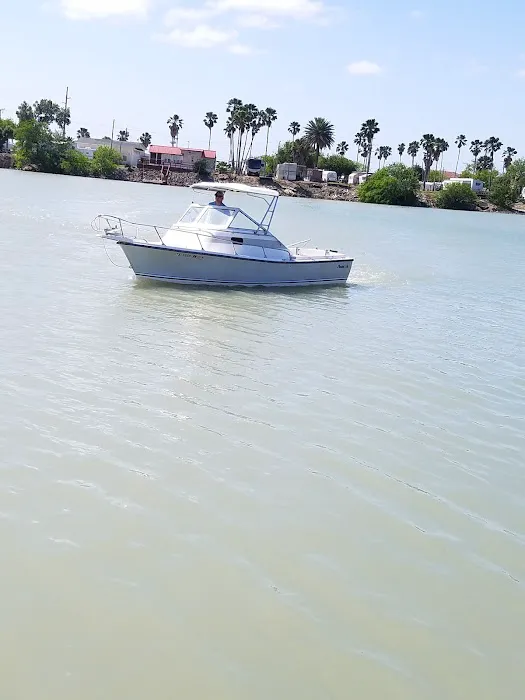 Pelican Point Marina Picture 6