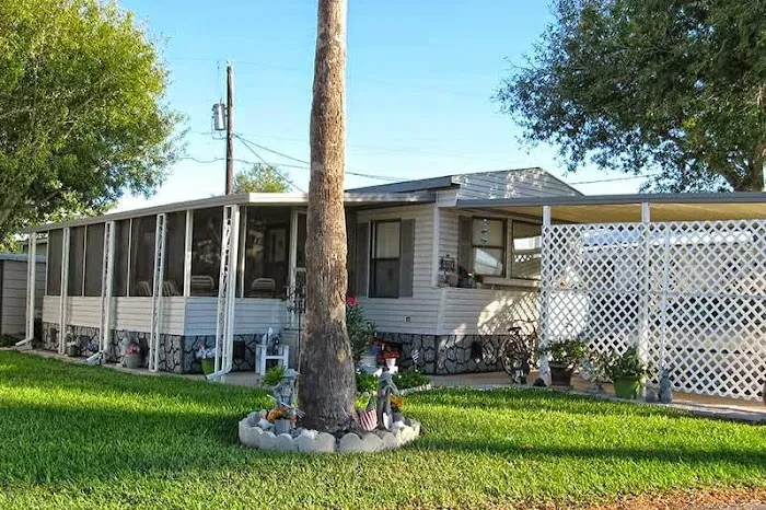 Palm Gardens Home & RV Park Picture 10