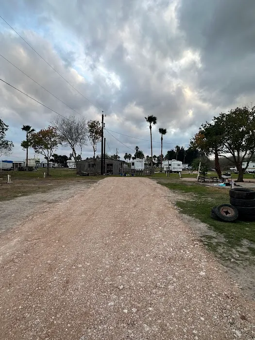 Big Sky Mobile Home Park Picture 2