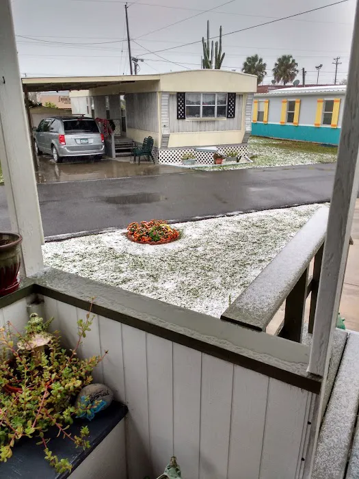 Twin Palms RV Resort Picture 9