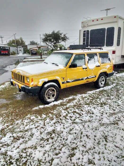 Twin Palms RV Resort Picture 7