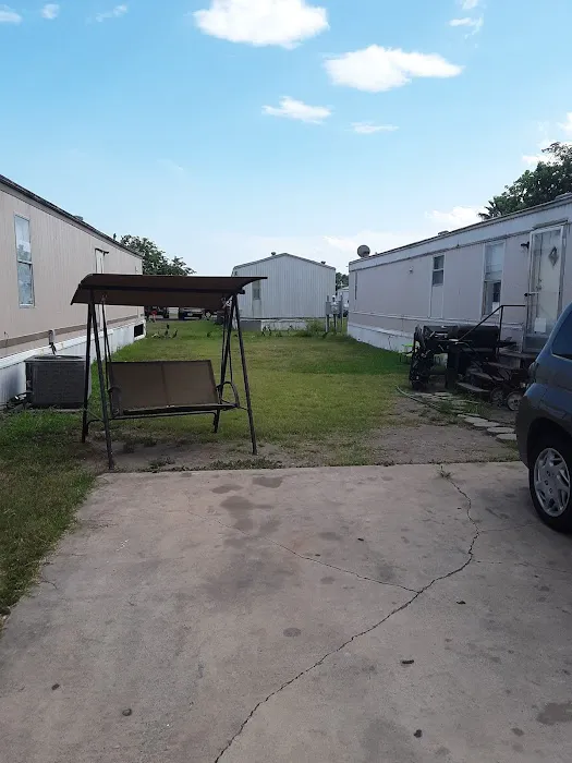 Southern Breeze Mobile Home Park Picture 1