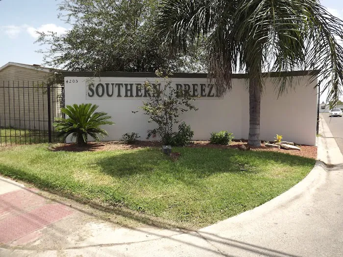 Southern Breeze Mobile Home Park Picture 10