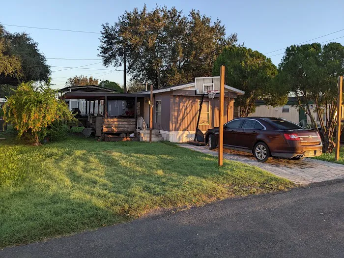 La Mirada Country Estates (Family Mobile Home and RV Park) Picture 1