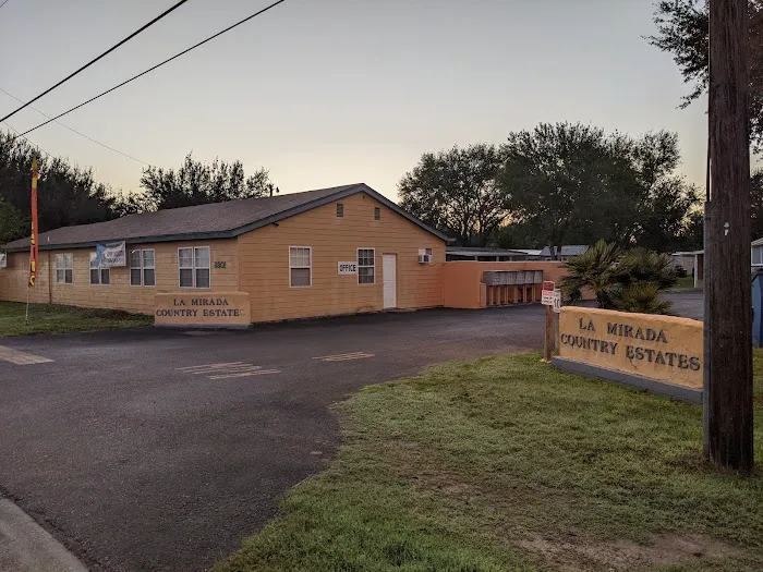 La Mirada Country Estates (Family Mobile Home and RV Park) Picture 5