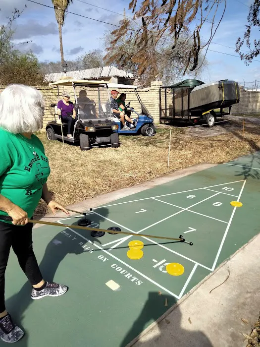 Emerald Grove Travel Park Picture 7