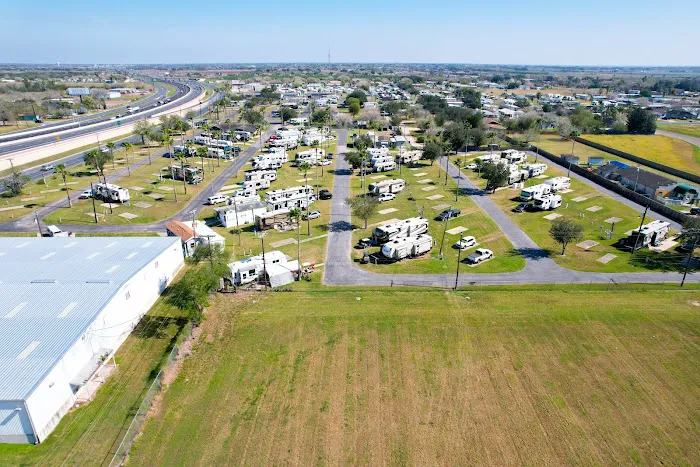 La Feria RV Park West Picture 3