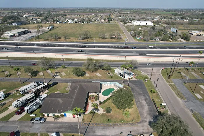 La Feria RV Park West Picture 5