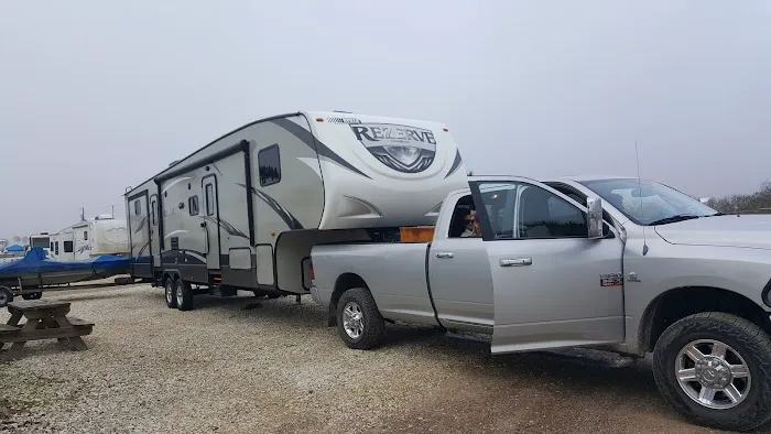 Park at Port Mansfield RV park Picture 2