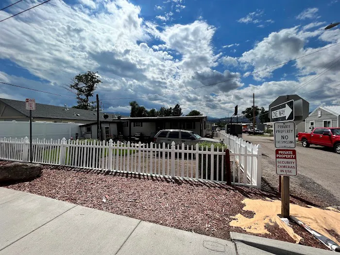 Cascade Manufacturing Housing Community Picture 3