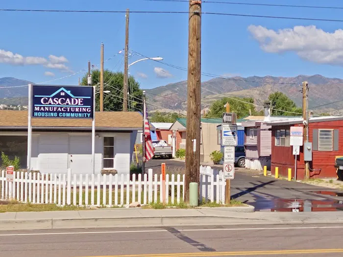 Cascade Manufacturing Housing Community Picture 6