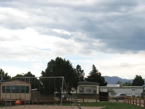 Crestline Manor Manufactured Home Community Picture 7
