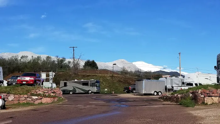 Foot of the Rockies RV Park Picture 10