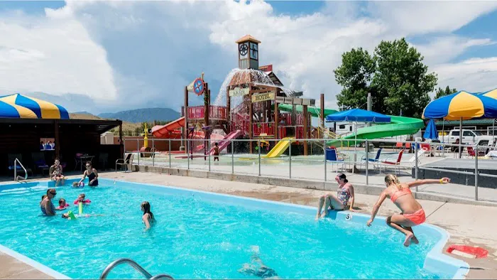 Colorado Springs KOA Holiday Picture 3