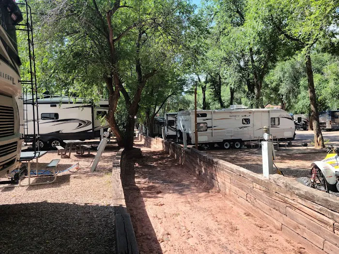 Garden of the Gods RV Resort Picture 8