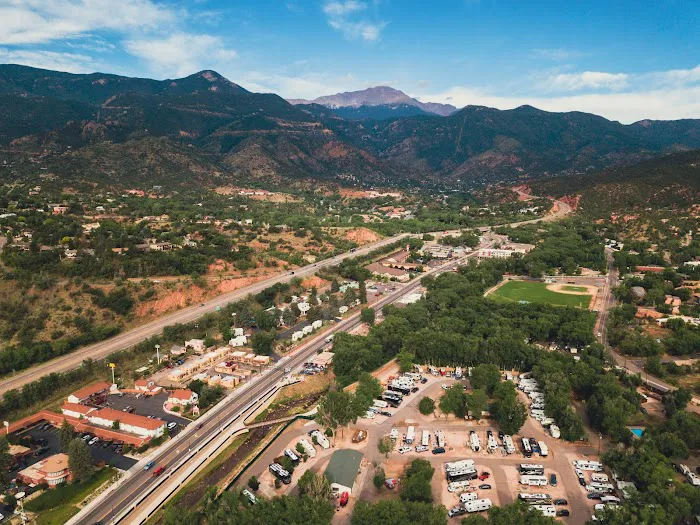 Garden of the Gods RV Resort Picture 7