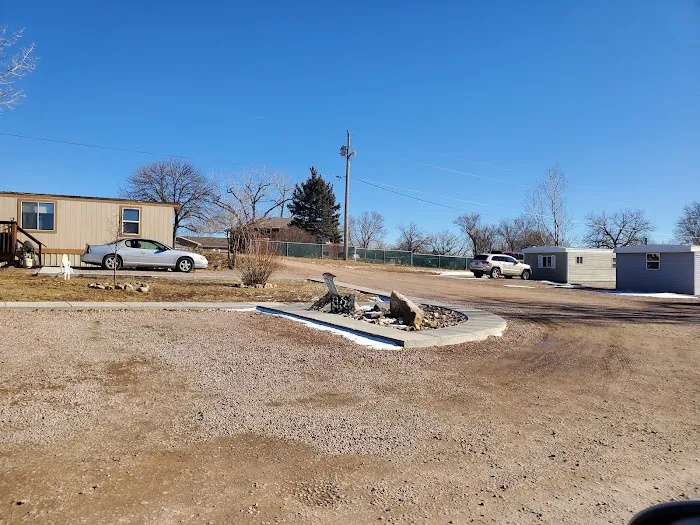 Homestead Trailer Court Picture 4