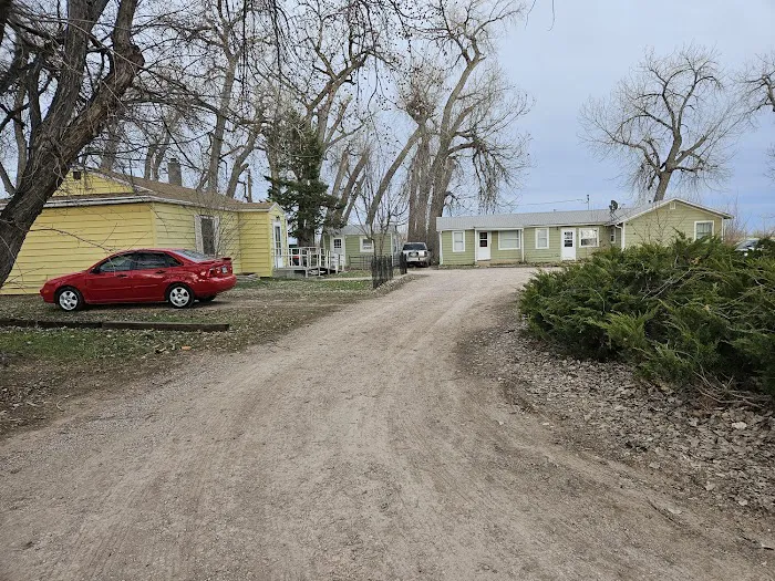 Cottonwood Grove Picture 4