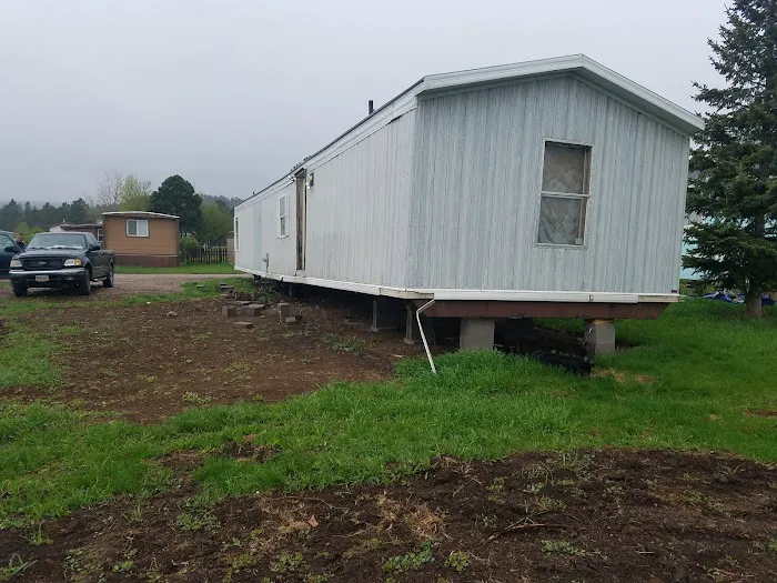 Pine Hills Mobile Home Park Picture 1