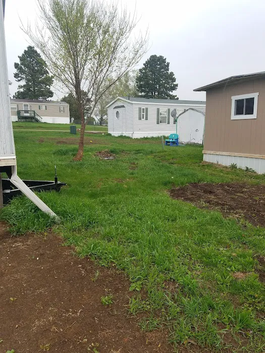 Pine Hills Mobile Home Park Picture 4