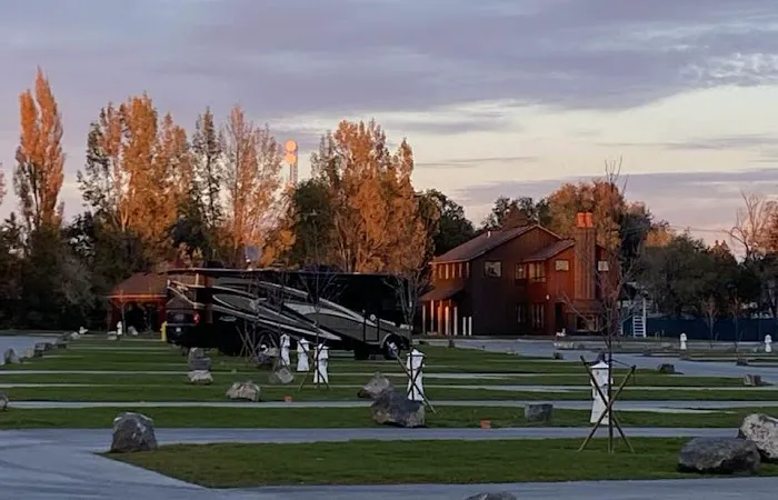 Idaho Falls Luxury RV Park Picture 4
