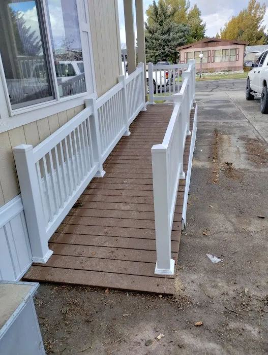 Pinewood Estates Picture 1