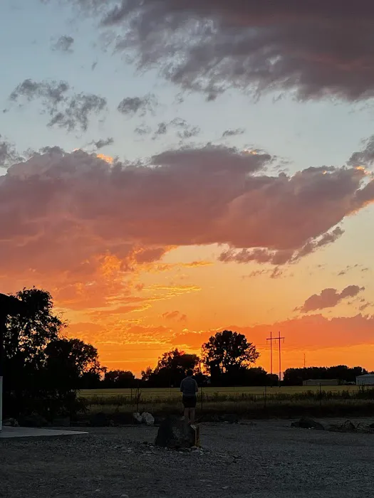 Yellowstone Lakeside RV Park Picture 7