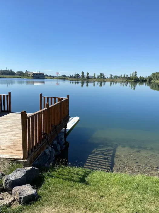 Wakeside Lake RV Park Picture 4