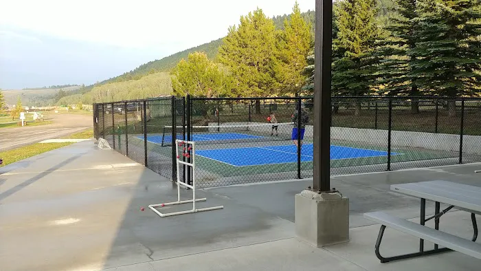 Red Rock RV Park Picture 2