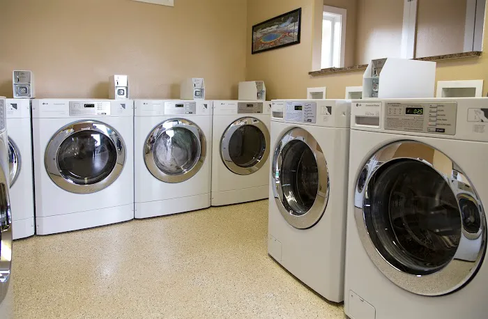 Red Rock RV Park Picture 4