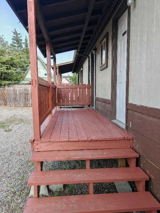 Wagonwheel RV and Cabin Picture 4