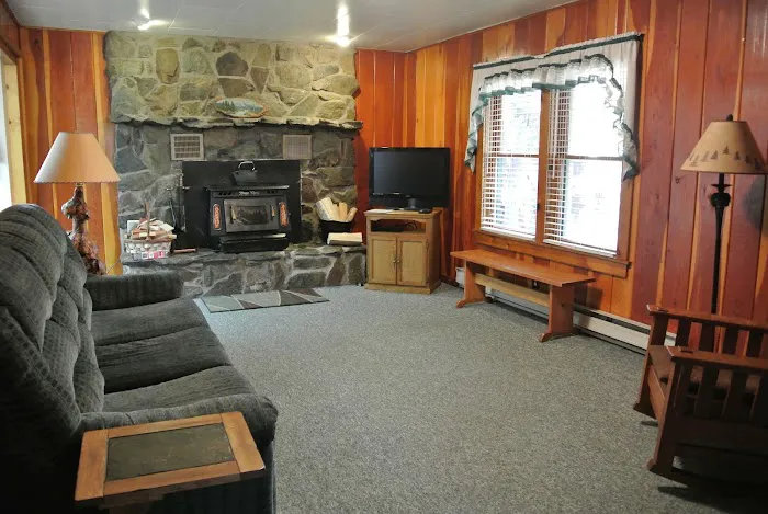 Wagonwheel RV and Cabin Picture 7