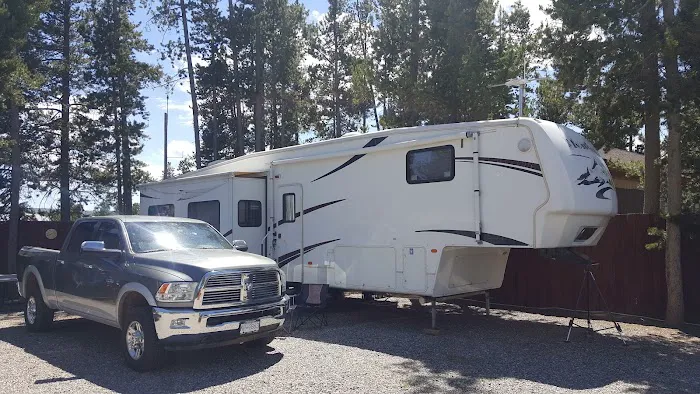 Hideaway RV Park Picture 3